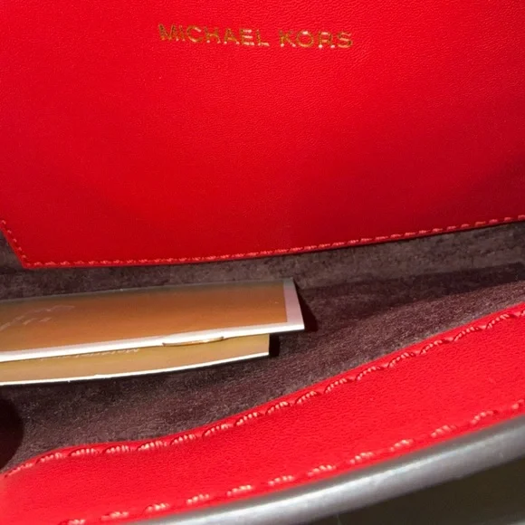 Michael Kors crimson colby Bag - Picture 9 of 9